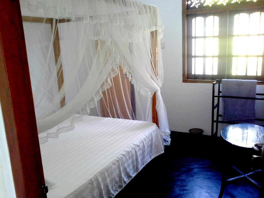 Sunstyle Mirissa Guest House Quarto foto